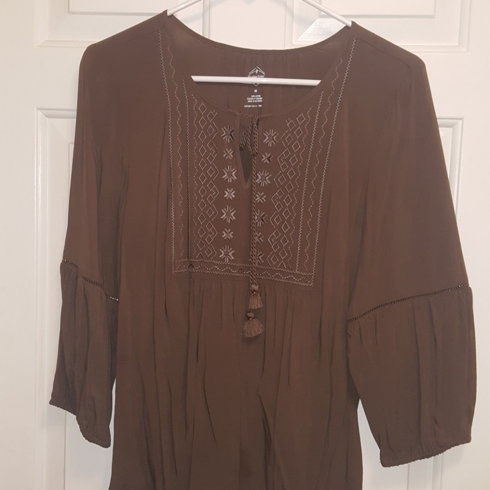 Embroidered peasant baby doll blouse boho nwot